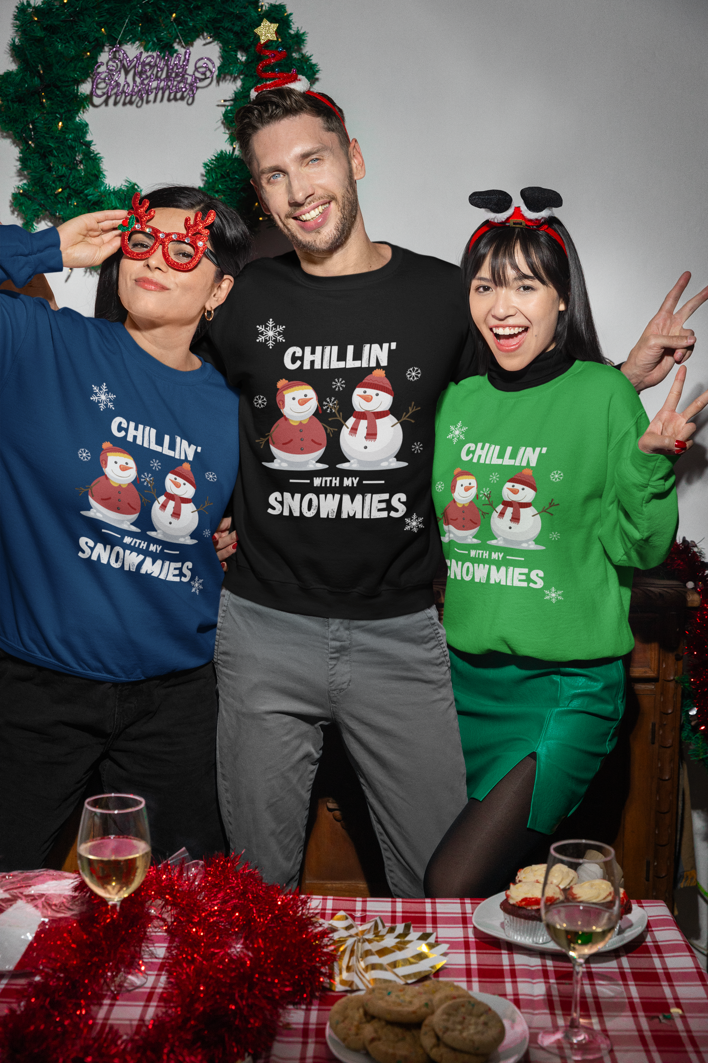 Chillin' with My Snowmies Unisex Heavy Blend™ Crewneck Sweatshirt